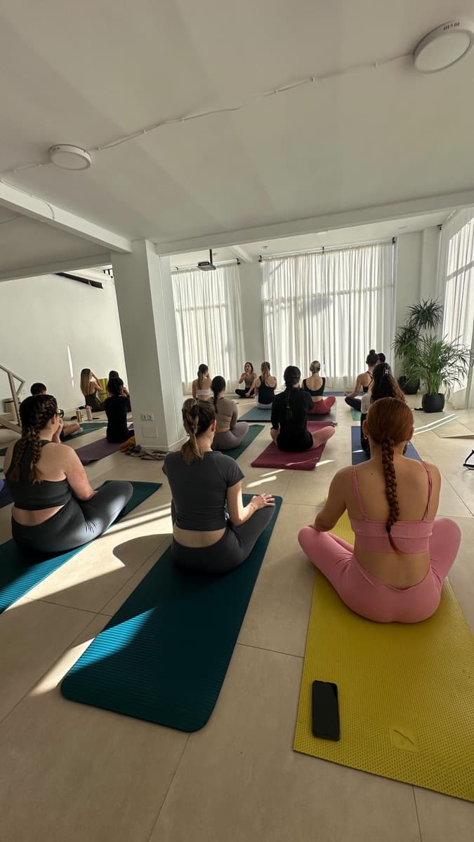 Yoga & brunch con @carlaexposito